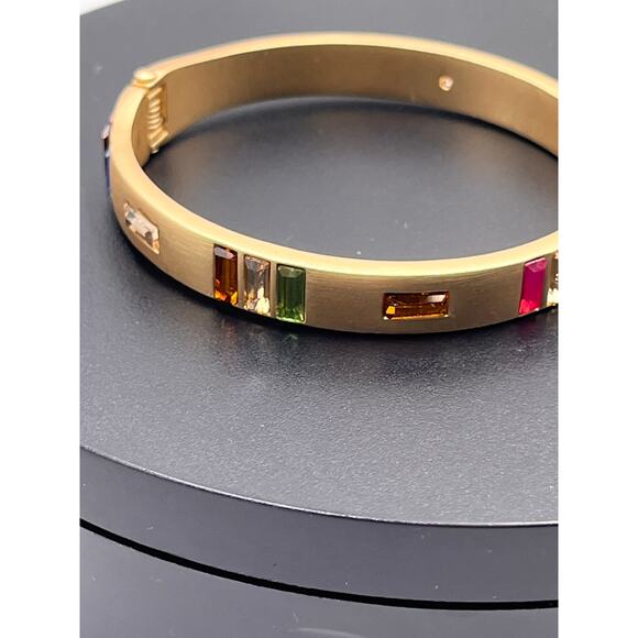 Chico’s Brushed Gold Tone Multicolor Rhinestone Hinged Bangle  Bracelet New - Picture 3 of 12